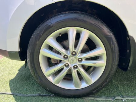 2013-Hyundai-ix35-20-GLS-Executive_9