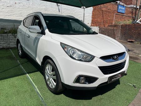 2013-Hyundai-ix35-20-GLS-Executive_2