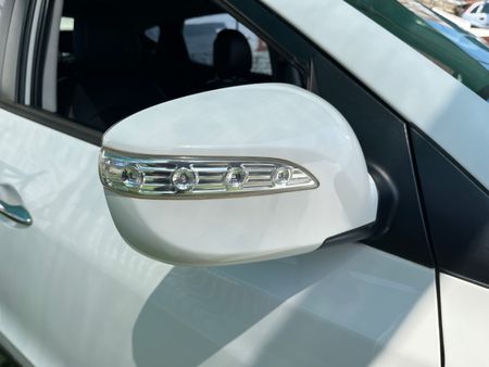 2013-Hyundai-ix35-20-GLS-Executive_7