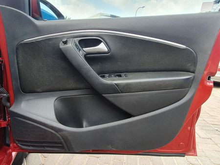 2017-Volkswagen-Polo-VW-POLO-6-TSI-12-SUNROOF-2017_11