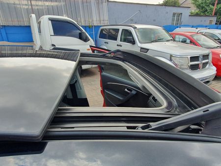2017-Volkswagen-Polo-VW-POLO-6-TSI-12-SUNROOF-2017_18
