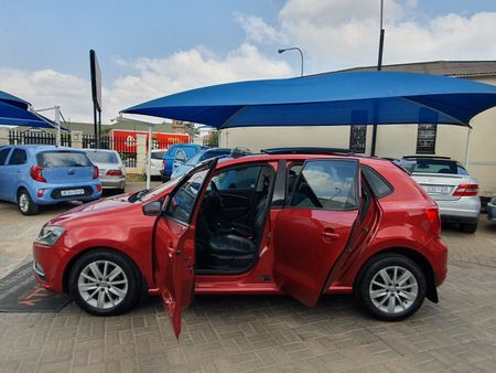 2017-Volkswagen-Polo-VW-POLO-6-TSI-12-SUNROOF-2017_4