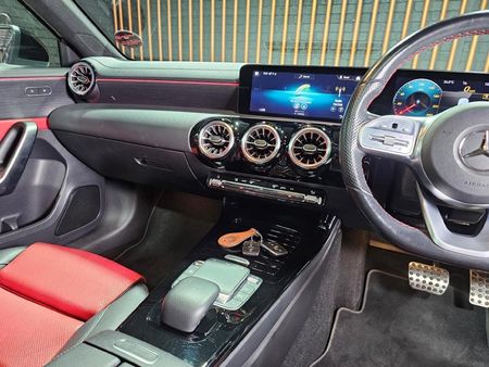 2021-Mercedes-Benz-A-Class-A-250-Sport-Sedan_15