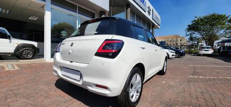 2026-Suzuki-Swift-12-GL-Auto_6