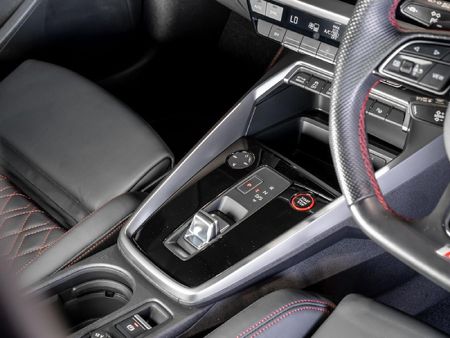 2023-Audi-S3-Sportback-20-TFSI-Quattro-S-Tronic_13