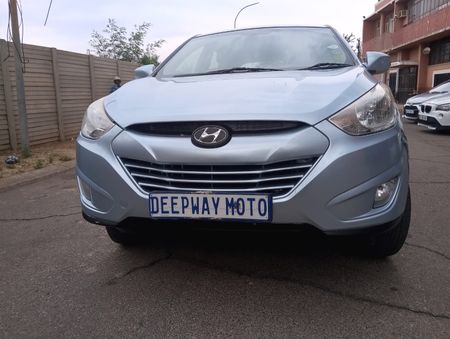 2010-Hyundai-ix35-20-GLS-Executive_0