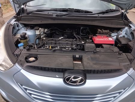 2010-Hyundai-ix35-20-GLS-Executive_1
