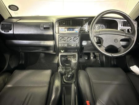 1997-Volkswagen-Golf-3-GTI-20_1
