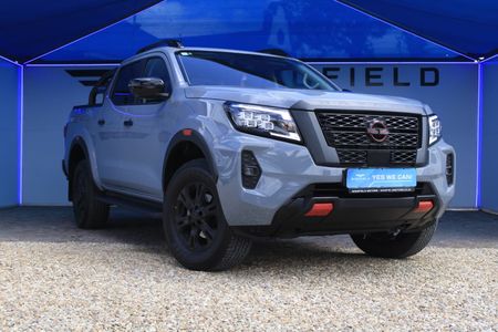 2025-Nissan-Navara-25-DDTi-PRO-2X-Auto-Double-Cab_0