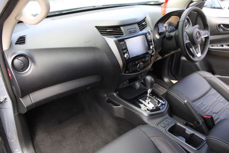 2025-Nissan-Navara-25-DDTi-PRO-2X-Auto-Double-Cab_15