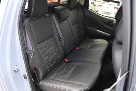 2025-Nissan-Navara-25-DDTi-PRO-2X-Auto-Double-Cab_18