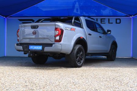 2025-Nissan-Navara-25-DDTi-PRO-2X-Auto-Double-Cab_5