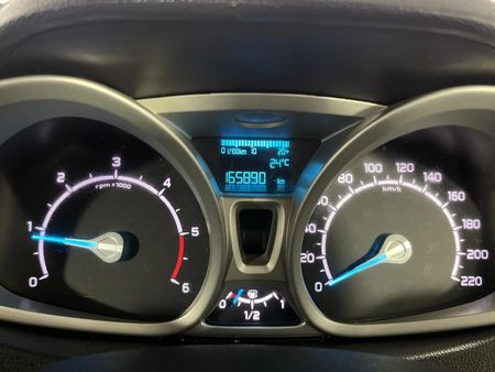 2015-Ford-EcoSport-15-TDCi-Titanium_2