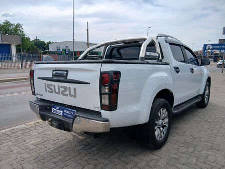 2019-Isuzu-D-Max-300-LX-Auto-Double-Cab_10