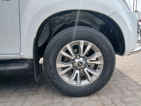 2019-Isuzu-D-Max-300-LX-Auto-Double-Cab_14