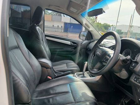2019-Isuzu-D-Max-300-LX-Auto-Double-Cab_5