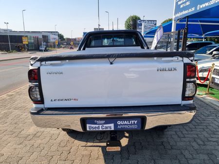 2015-Toyota-Hilux-25-D-4D-Single-Cab_7