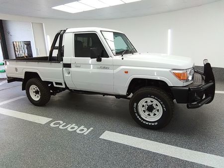2011-Toyota-Land-Cruiser-79-42-D-Single-Cab_7