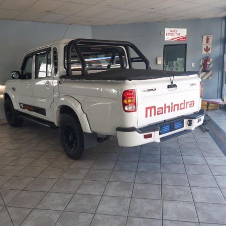 2025-Mahindra-Pik-Up-22-mHawk-S6-4x4-Double-Cab_8