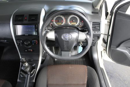2019-Toyota-Corolla-Quest-16_12