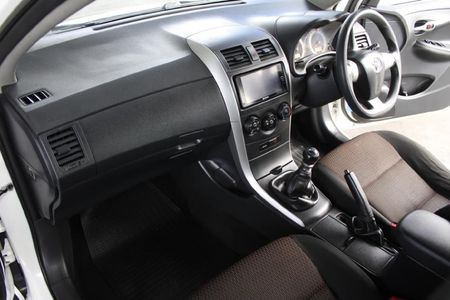 2019-Toyota-Corolla-Quest-16_15