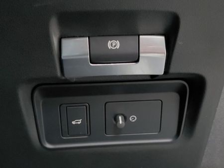 2023-Land-Rover-Discovery-Sport-20D-SE-R-Dynamic-D200_14