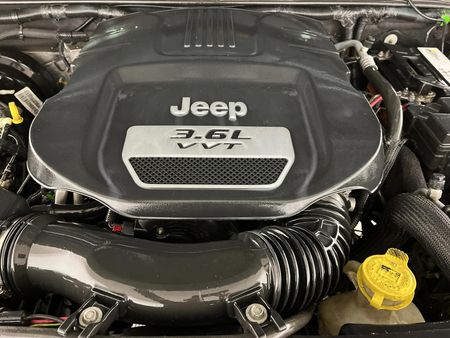 2016-Jeep-Wrangler-36-V6-Sahara-2-dr-Auto_10