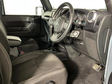 2016-Jeep-Wrangler-36-V6-Sahara-2-dr-Auto_7