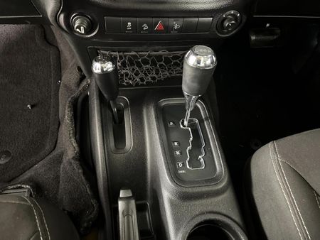 2016-Jeep-Wrangler-36-V6-Sahara-2-dr-Auto_8
