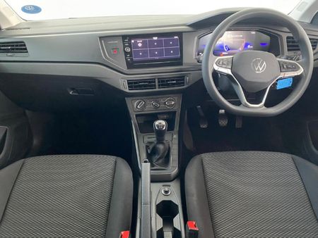 2025-Volkswagen-Polo-10-TSI_11