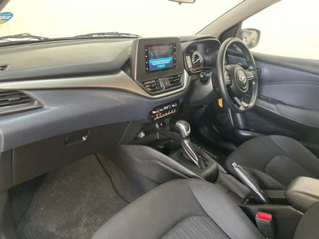 2024-Toyota-Starlet-15-XS-Auto_7