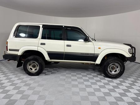 1993-Toyota-Land-Cruiser-80-45-GX-Station-Wagon_16
