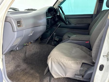 1993-Toyota-Land-Cruiser-80-45-GX-Station-Wagon_8