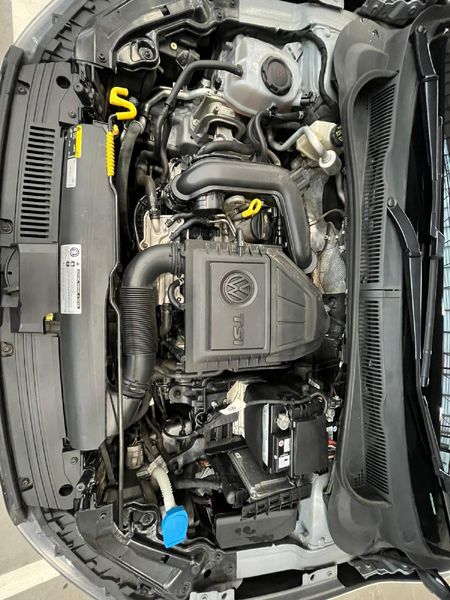 2020-Volkswagen-Polo-10-TSI-Highline-Auto-85kW_9