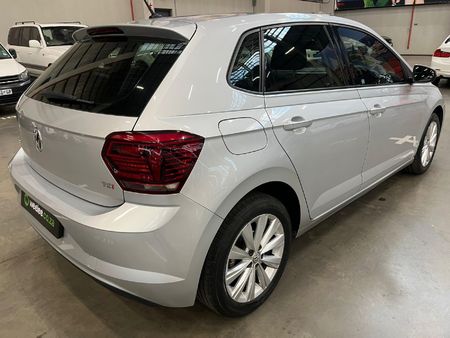 2020-Volkswagen-Polo-10-TSI-Highline-Auto-85kW_6