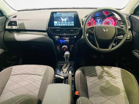 2026-Mahindra-XUV-3XO-12T-MX2-Auto_9