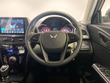 2026-Mahindra-XUV-3XO-12T-MX2_22