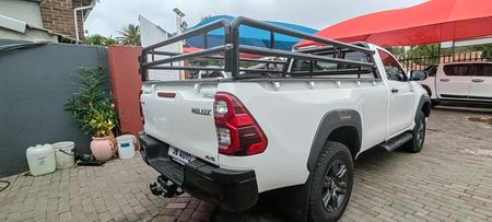 2025-Toyota-Hilux-24-GD-6-SRX-4x4-Single-Cab_10