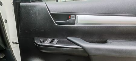 2025-Toyota-Hilux-24-GD-6-SRX-4x4-Single-Cab_18