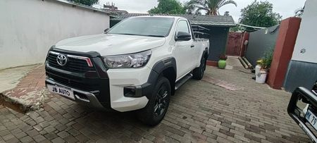 2025-Toyota-Hilux-24-GD-6-SRX-4x4-Single-Cab_2