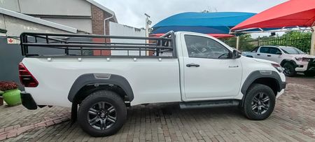 2025-Toyota-Hilux-24-GD-6-SRX-4x4-Single-Cab_7