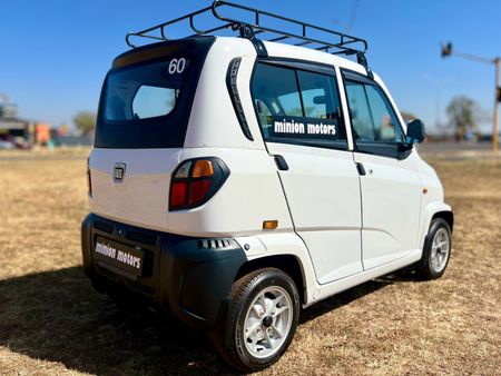 2021-Bajaj-Qute-Qcar_4