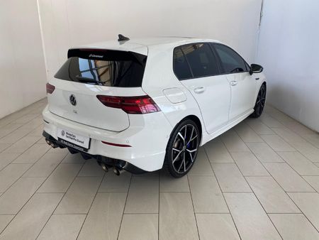 2025-Volkswagen-Golf-8-20-TSI-R-DSG_3