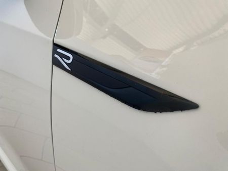 2025-Volkswagen-Golf-8-20-TSI-R-DSG_7