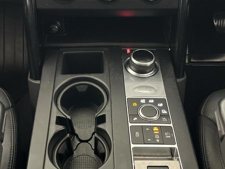 2018-Land-Rover-Discovery-30-TD6-SE_10