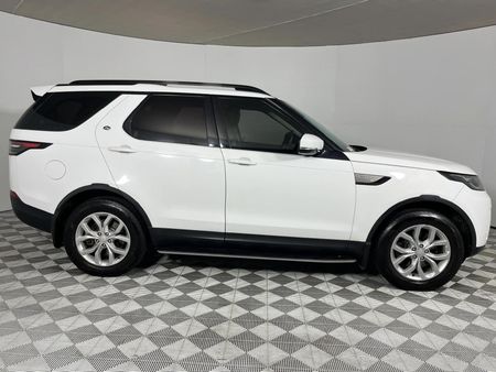 2018-Land-Rover-Discovery-30-TD6-SE_17