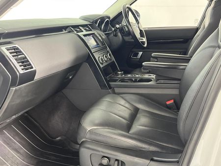 2018-Land-Rover-Discovery-30-TD6-SE_8