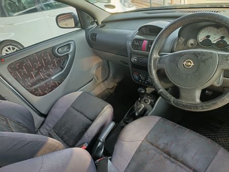 2003-Opel-Corsa-16-Sport_10