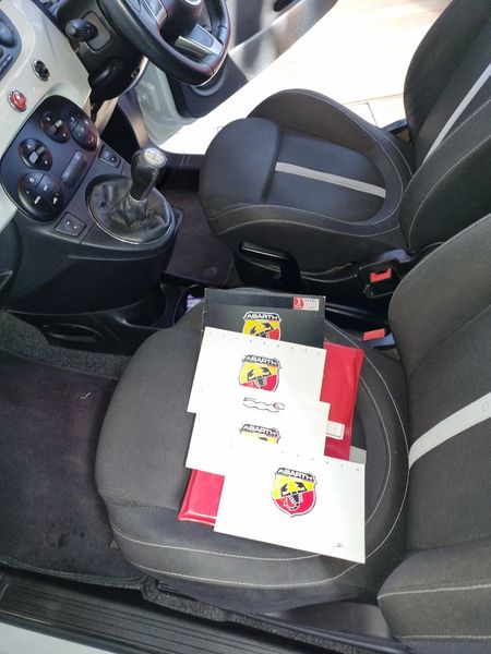 2013-Abarth-500-essesse_16