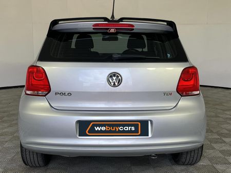 2012-Volkswagen-Polo-16-TDI-Comfortline-5-dr_17